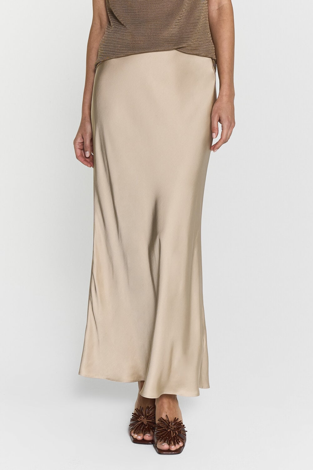 Nilea Satin Midi Skirt (White Pepper)
