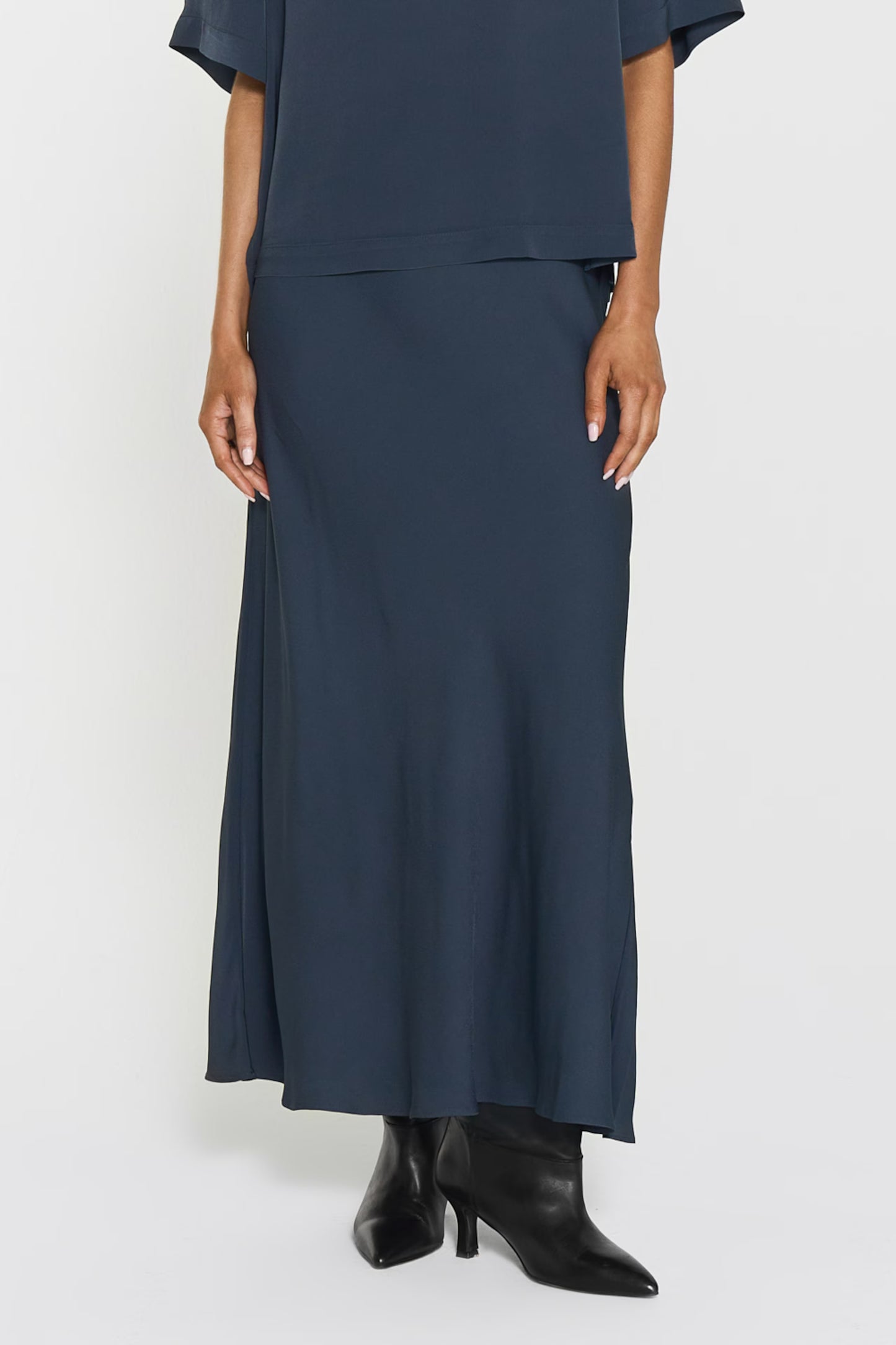 Tyne Satin Skirt