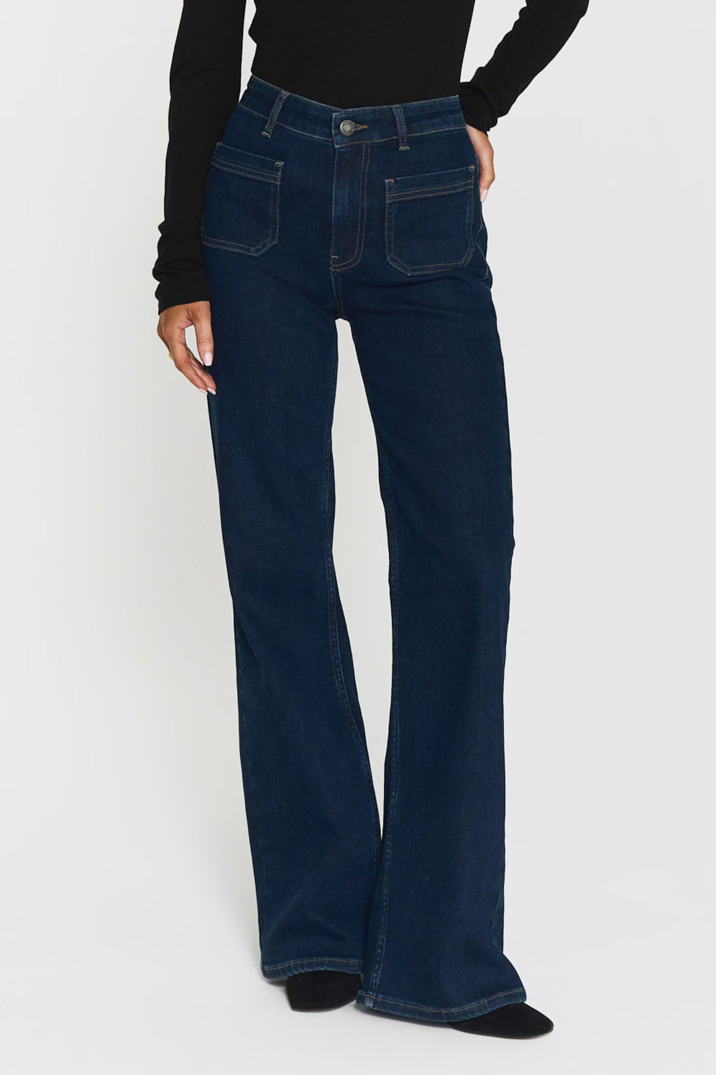 Cleo Jeans